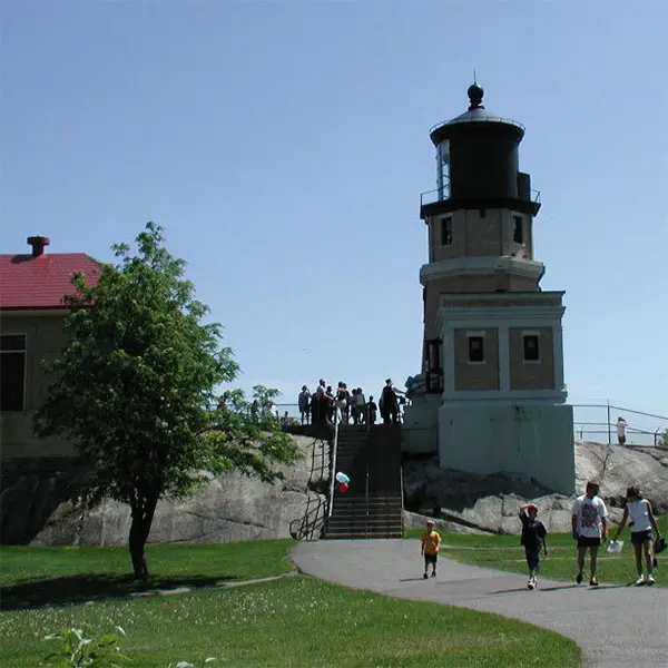 back side of split rock lighthouse