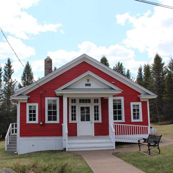 larsmont mn little red schoolhouse community center