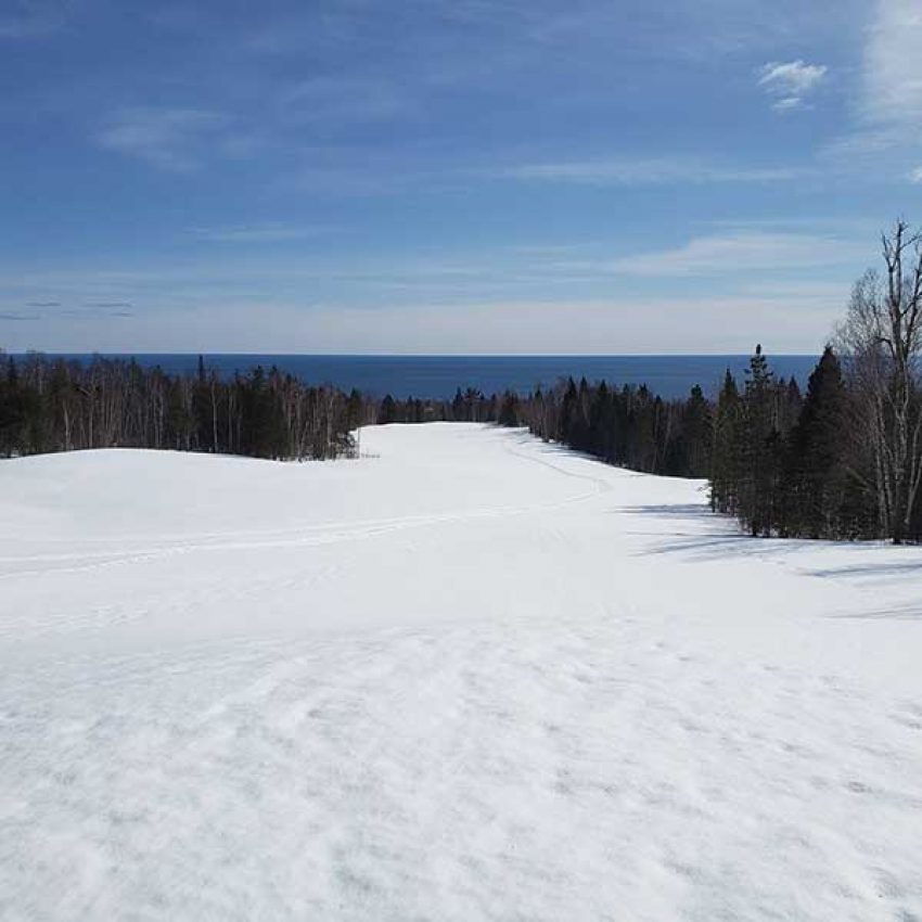 Snowshoe Trails North Shore Visitor