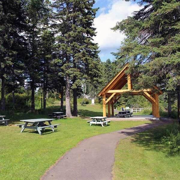 tofte park picnic pavilion on lake superior